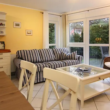 Ferienhaus Karoline, *